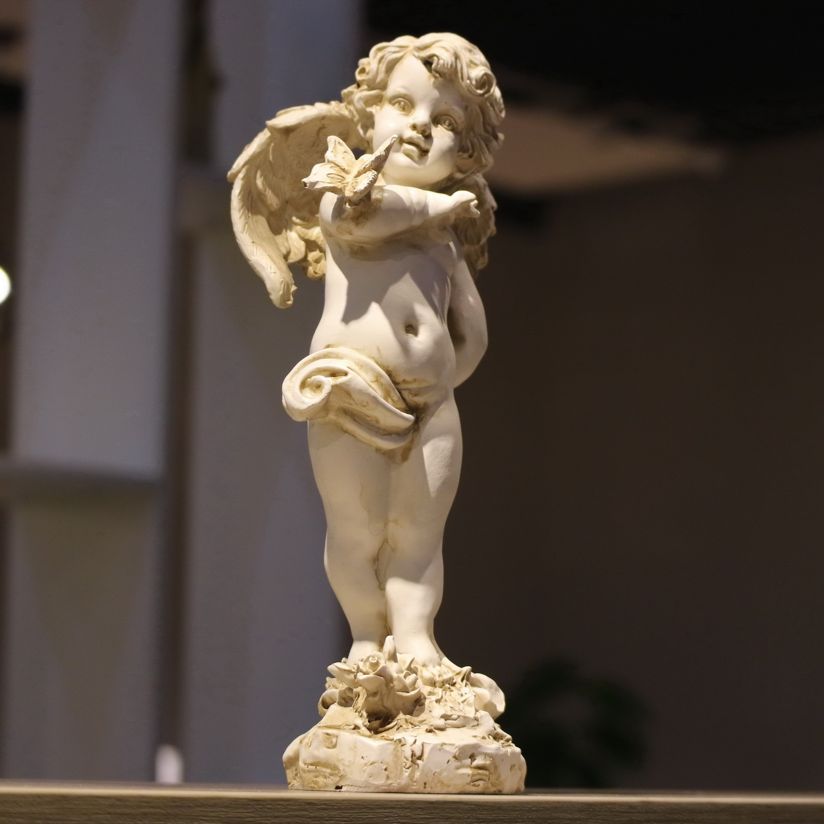 รูปปั้นนางฟ้าเรซิ่นสไตล์เรโทร  - Resin Art Gift For Wedding บทวิจารณ์และราคา
